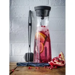 Gläser & Karaffen | WMF Basic Wasserkaraffe mit Reinigungsbürste