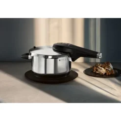 Schnellkochtöpfe | WMF Perfect Premium One Pot Schnellkochtopf-Set mit Dampfgareinsatz, 22 cm, 4,5 und 3,0 Liter, stapelbar
