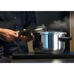 Schnellkochtöpfe | WMF Perfect Premium One Pot Schnellkochtopf-Set mit Dampfgareinsatz, 22 cm, 4,5 und 3,0 Liter